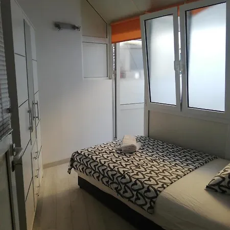 R&r,3 In The Center *