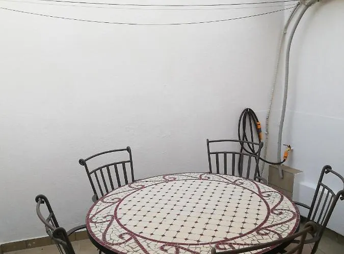 R&r,3 In The Center Apartament *